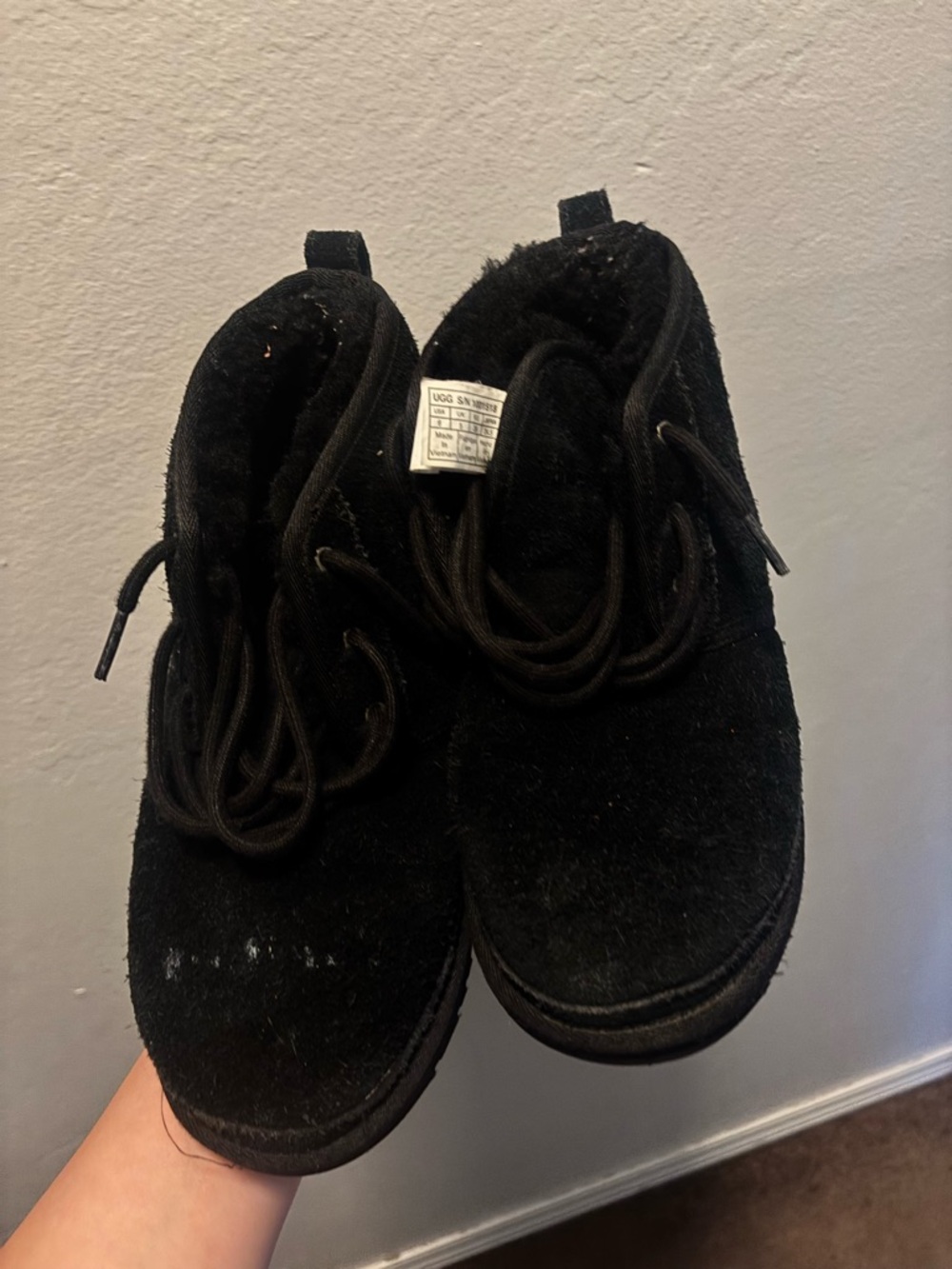 Uggs - Picture 3 of 5